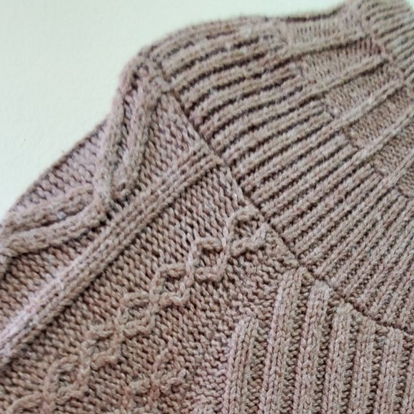 Heavy Knit Three Button Shrug - Picture 9 of 10